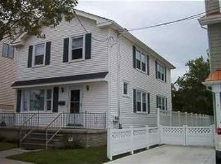 108 84th St, Sea Isle City, NJ 08243