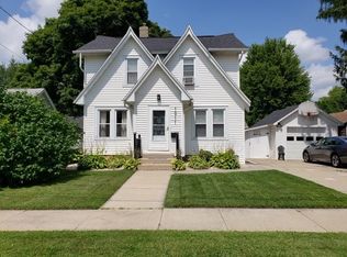 1211 Grace St, Janesville, WI