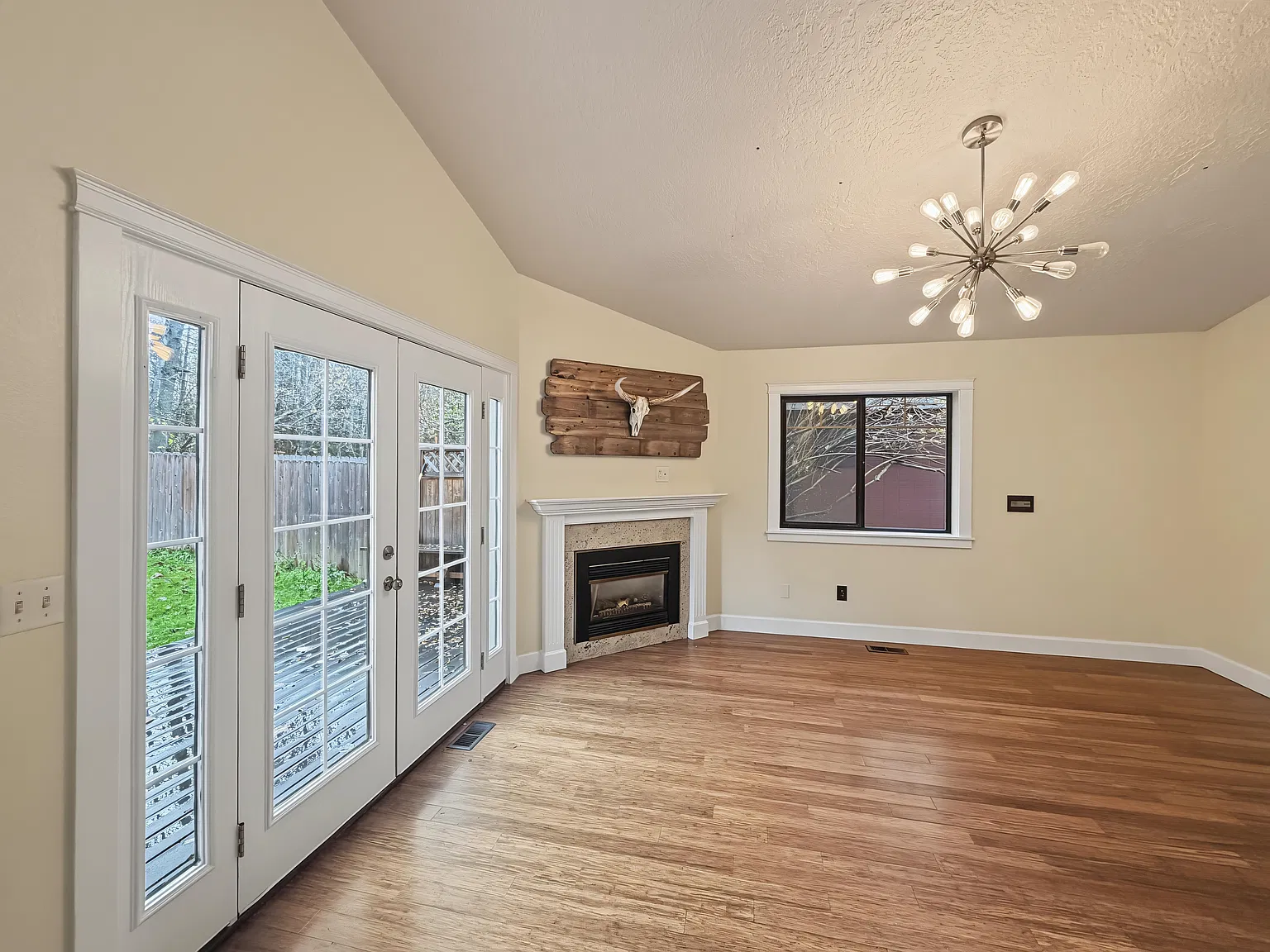 7716 Chaimi Loop - 1 — Photo 2
