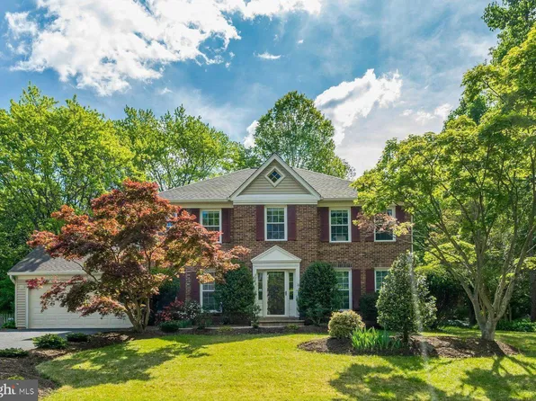 3013 Dower House Dr, Herndon, VA 20171