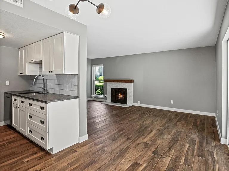 9887 E Peakview Ave #F02 — Photo 14