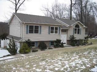 21 Quarry Ave, West Milford, NJ 07480