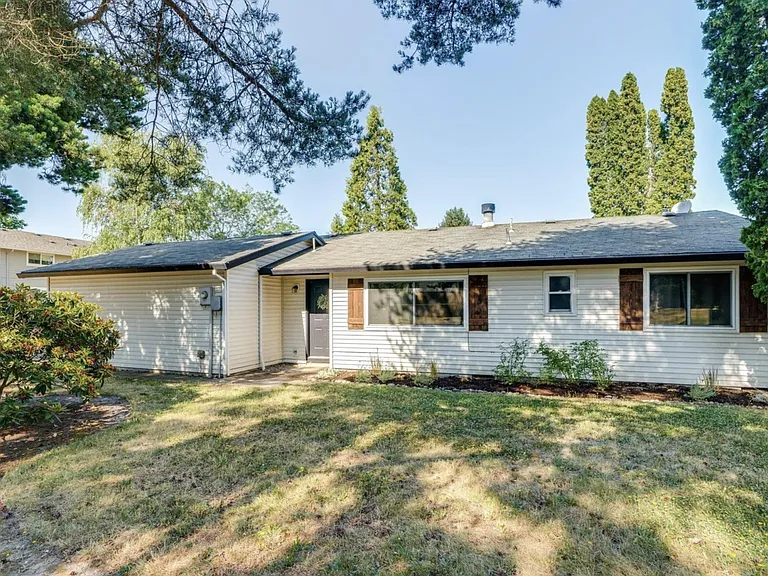 18451 NW Tara St — Photo 1