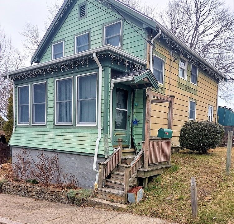 2nd image of 50 Holland St