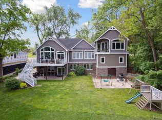 10772 Bogie Lake Rd, White Lake, MI 48386