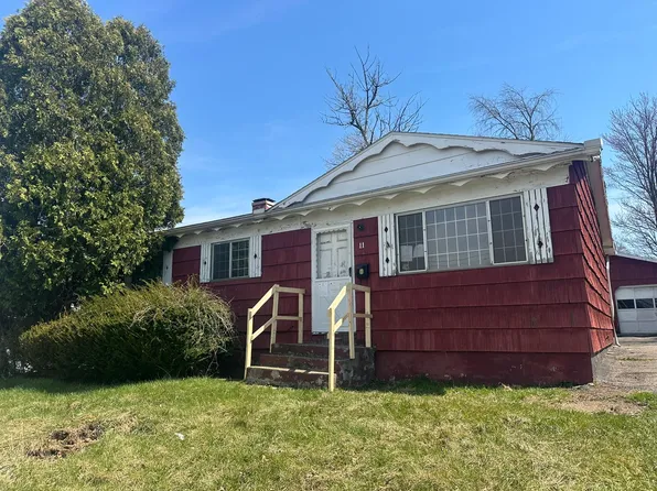 11 Woodlawn Ave, Owego, NY 13827