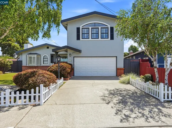2571 Francis Dr, Pinole, CA 94564