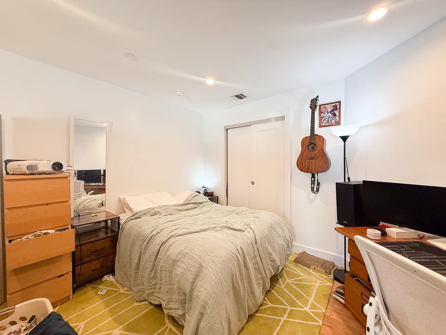 1552 Myrtle Avenue — Photo 3