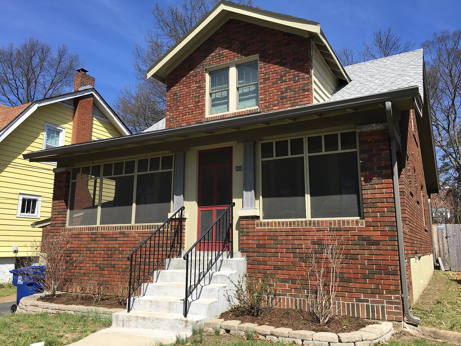 213 Papin Ave photo 1