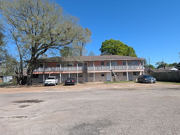 2nd image of 893 Campus St #2105D7796