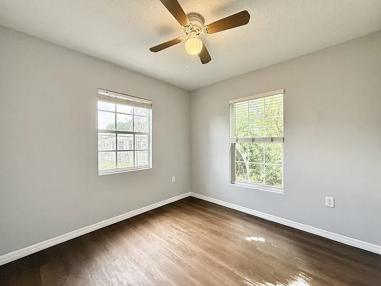 425 F St #2 — Photo 18