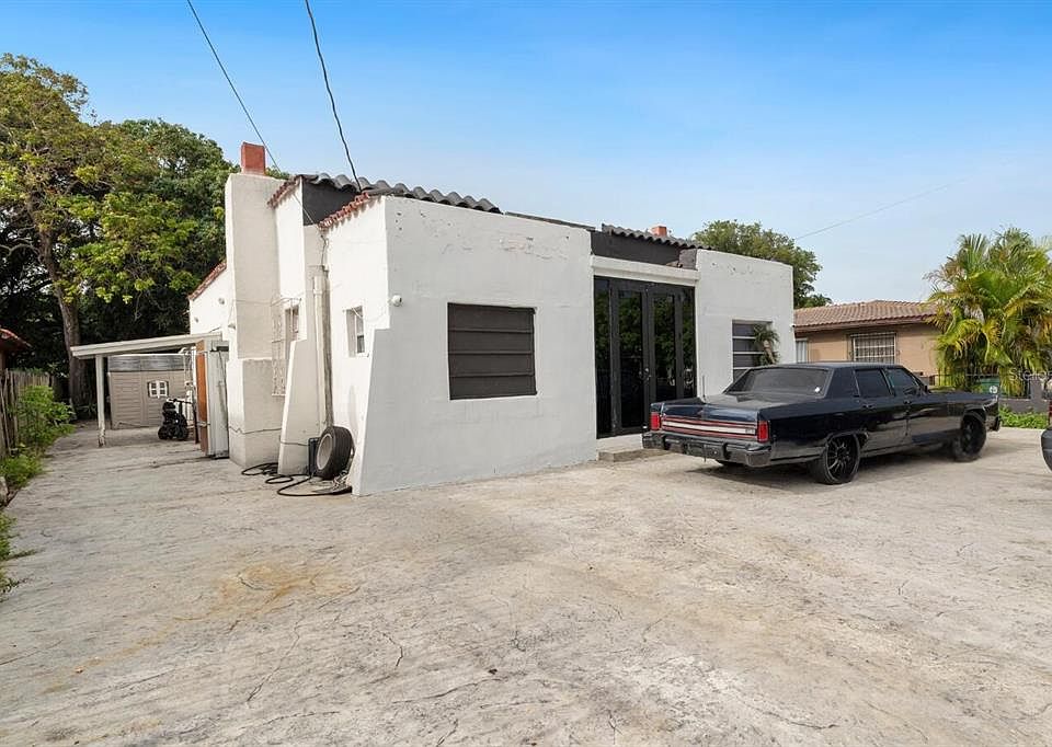 1st image of 1829 NW 5th St