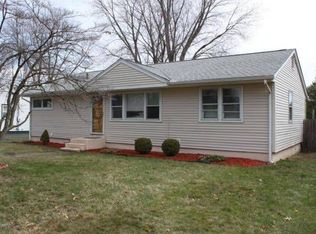 203 Jones Hill Rd, West Haven, CT 06516
