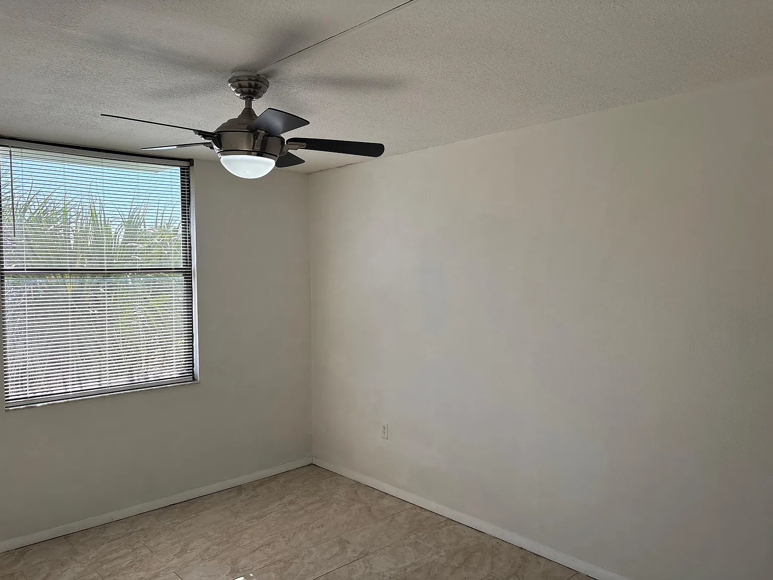 2 bed, 870 sqft, $1,650 — Photo 4