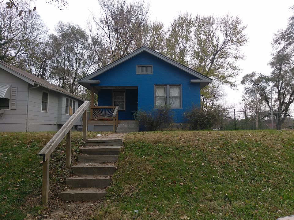 2nd image of 6031 S Benton Ave