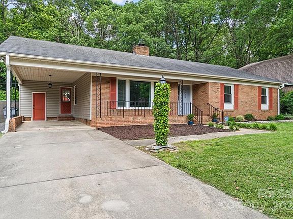 3rd image of 1200 Fox Run Dr