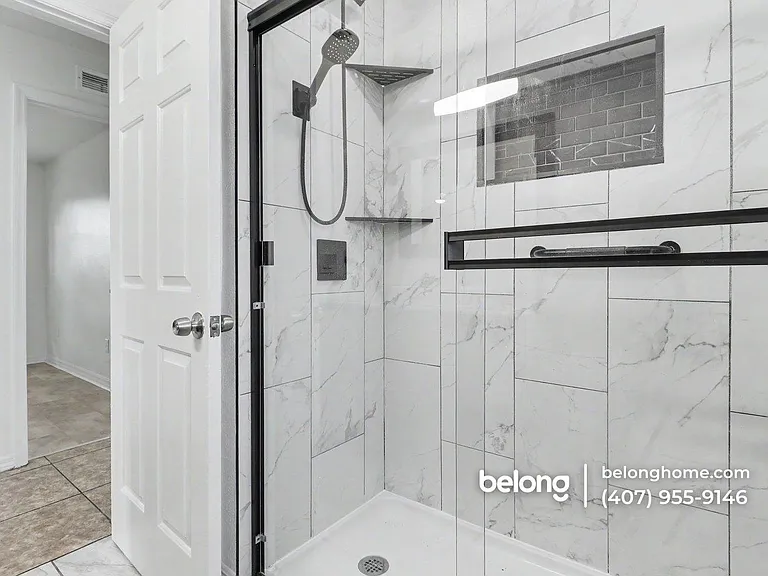 540 W Comstock Ave — Photo 5