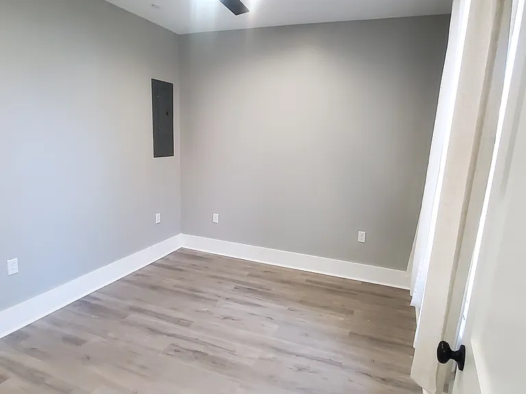 419 Hinton St #1 — Photo 14