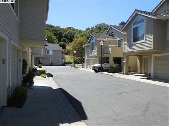 4th image of 169 Seaway Ct #16
