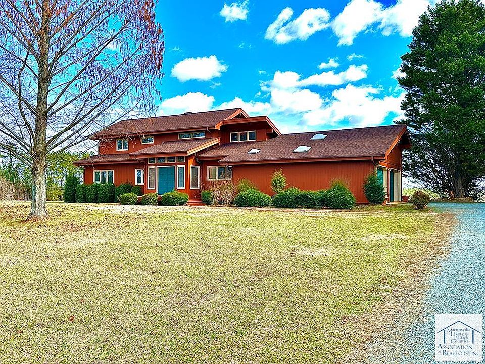 1st image of 4584 Stoney Mountain Rd