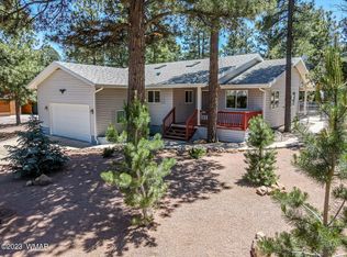 3402 Pine Cone Dr, Overgaard, AZ 85933
