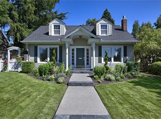 562 NW Riverside Blvd, Bend, OR 97703