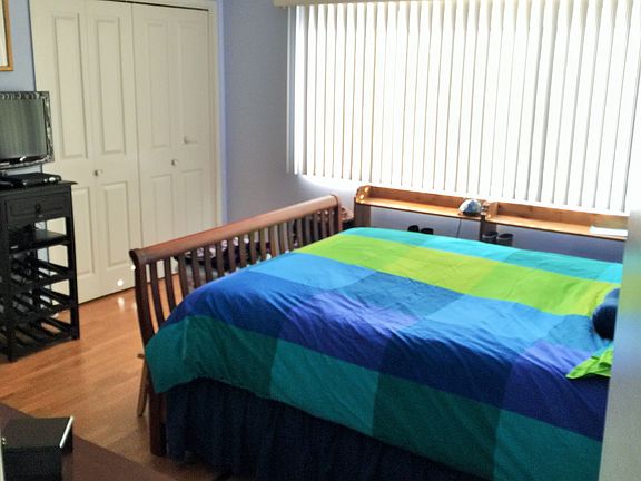 5th image of 12801 Moorpark St Unit 218