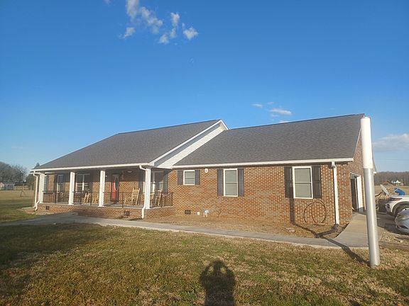 3rd image of 664 Hickory Grove Rd