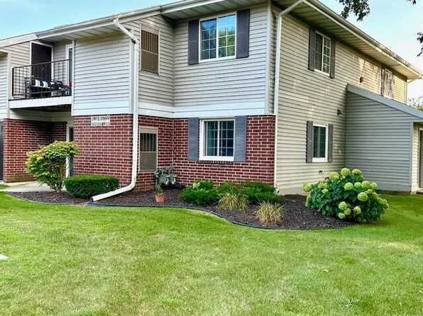 N110W17155 Ashbury LANE #4, Germantown, WI 53022