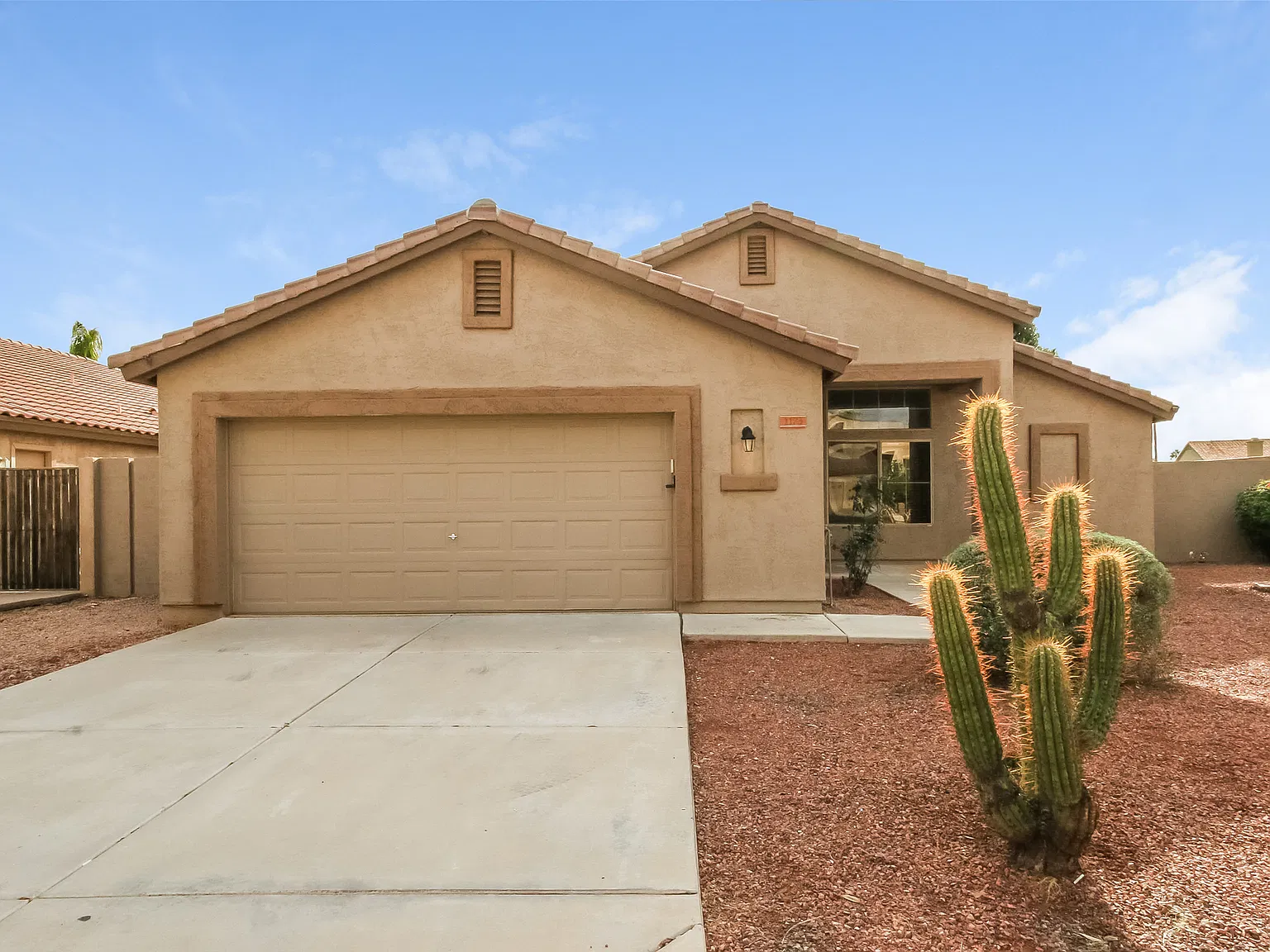 3 bed, 1620 sqft, $2,285 — Photo 1