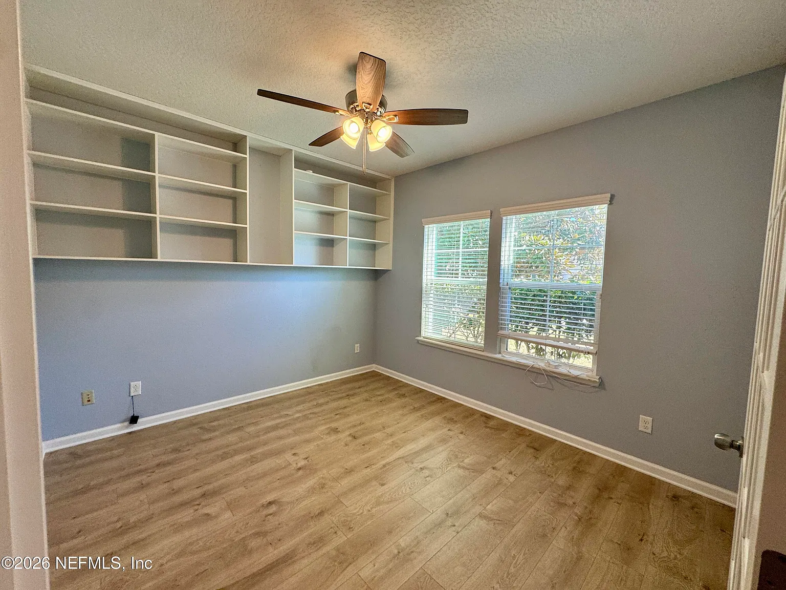 4 bed, 2.5 bath, 2346 sqft, $2,720 — Photo 4