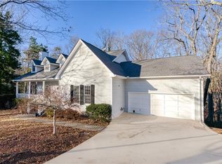 2723 Bridgewater Dr, Gainesville, GA 30506