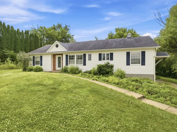 3045 Camp Creek Rd, Sherrard, IL 61281