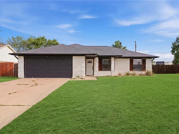 507 Lansing Ct, College Station, TX 77840