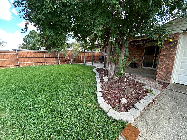 4908 Wagner Dr — Photo 4