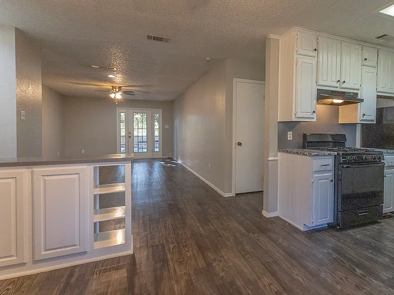 6806 Edmond Ave — Photo 3