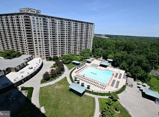 5225 Pooks Hill Rd APT 1717S, Bethesda, MD 20814