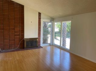 12600 Fonthill Ave APT C, Hawthorne, CA 90250