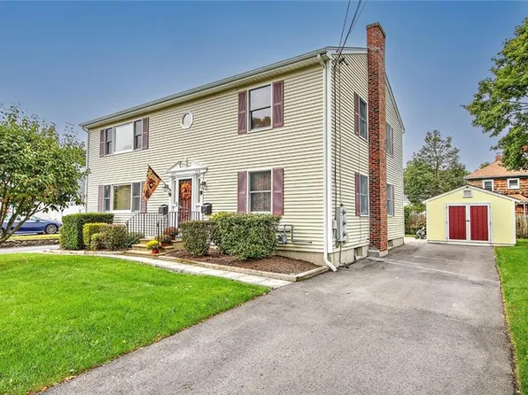 128 130 Promenade St, Riverside, RI 02915
