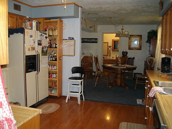 Kitchen/Dining 
