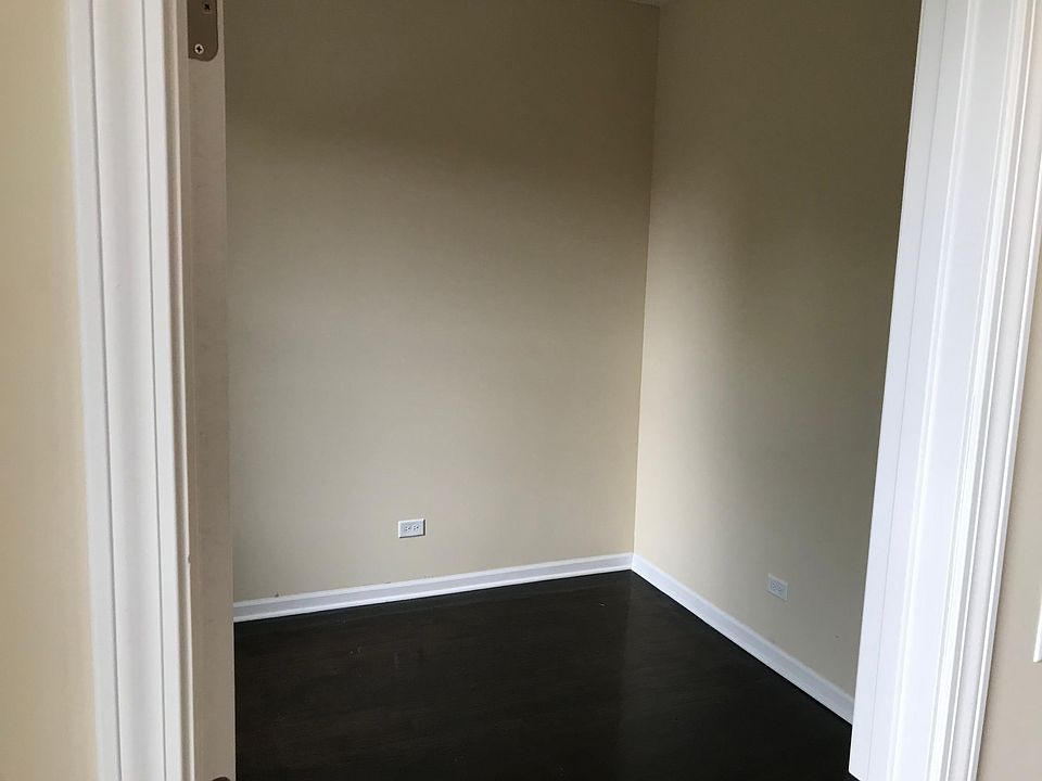 1st image of 6314 S Artesian Ave #2