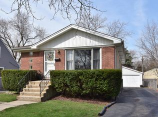 440 N Michigan Ave, Villa Park, IL 60181