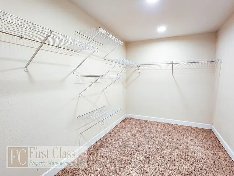 5735 N Montana Ave — Photo 17