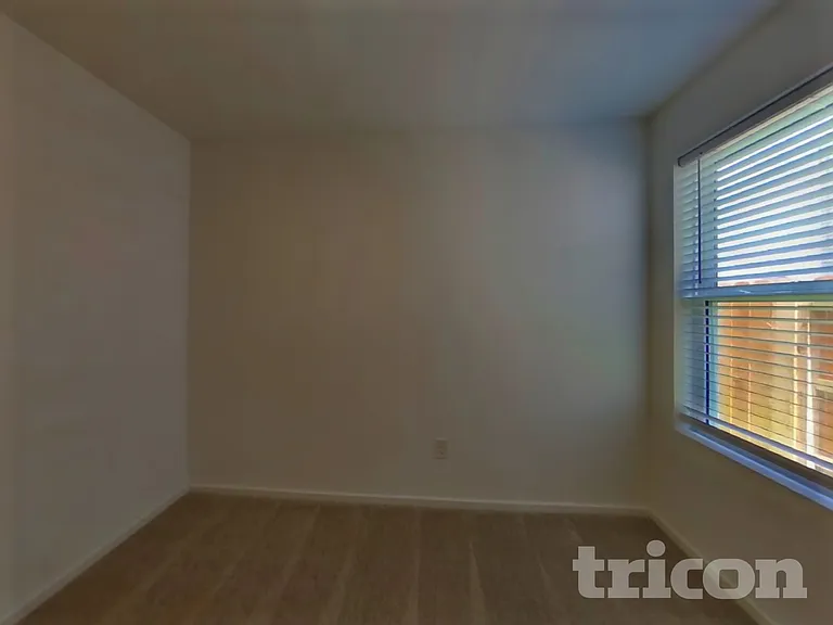 3017 Fantasy Terrace Dr — Photo 11