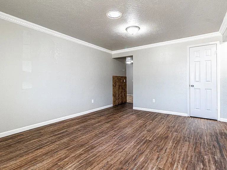 4101 SE 45th St — Photo 7