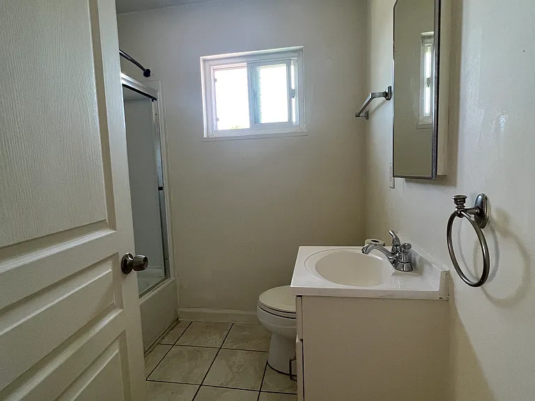 669 Johanna Ave — Photo 7