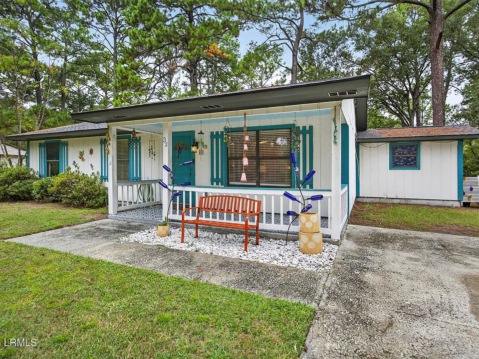 1st image of 32 Parker Dr