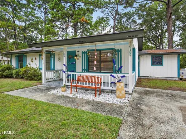 32 Parker Dr, Beaufort, SC 29906