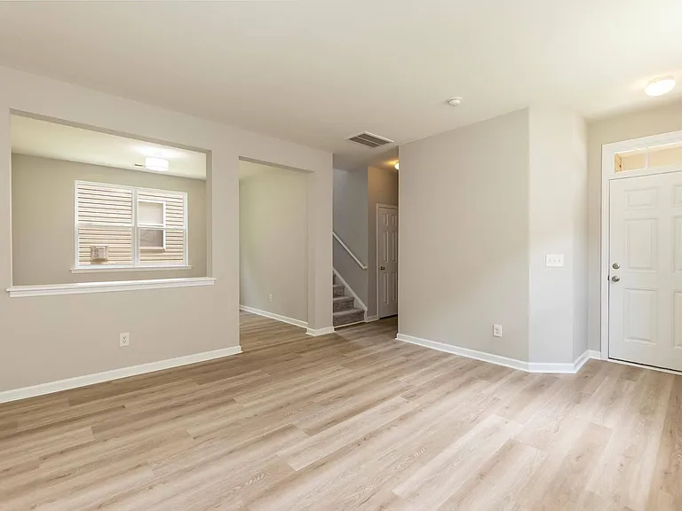 3010 Remington Oaks Cir — Photo 8