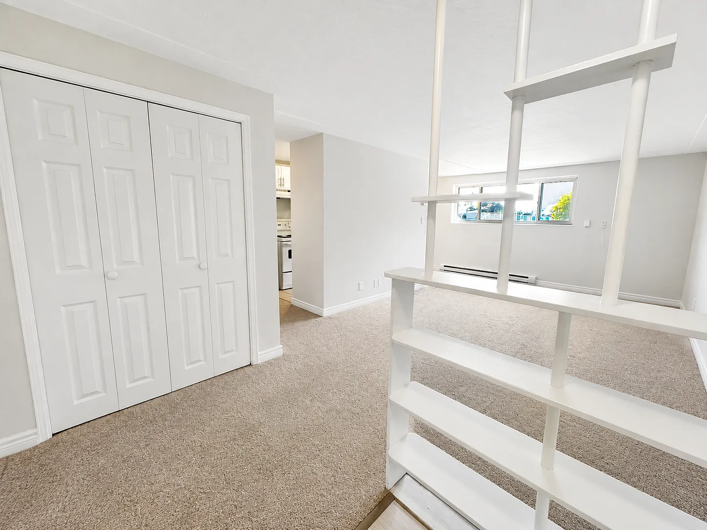 1 bedroom - 1100 Wellington Street — Photo 2